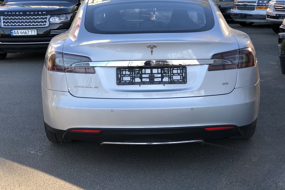Продам Tesla Model S 85 2014 года в Киеве