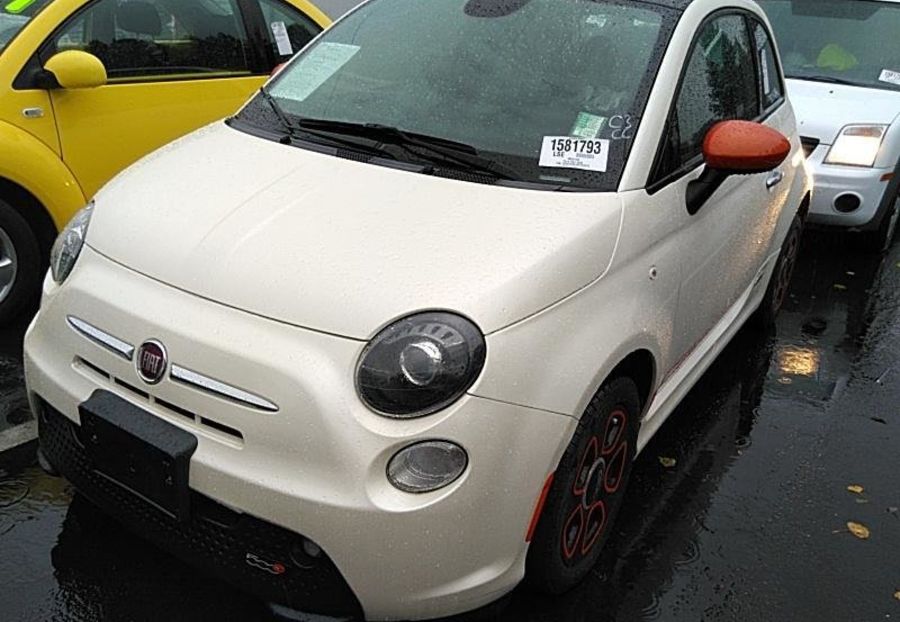 Продам Fiat 500 Electric 2013 года в Киеве