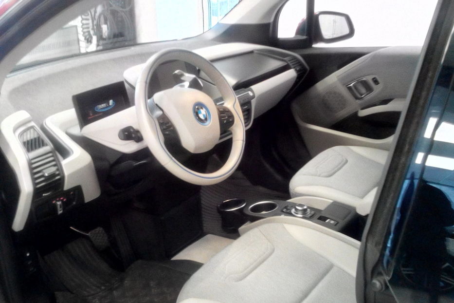 Продам BMW I3 Mega REX 2014 года в Киеве