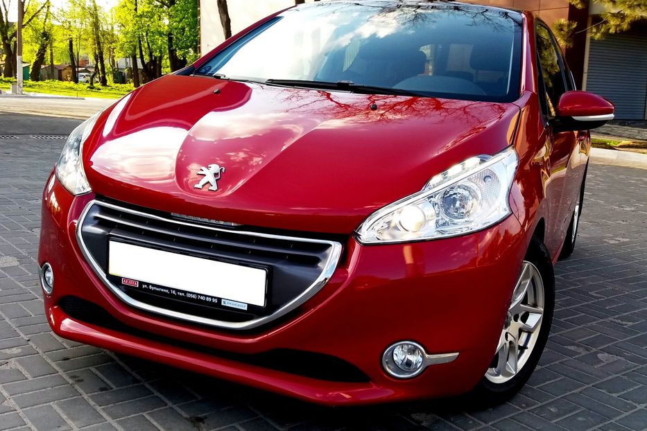 Продам Peugeot 208 1.6 Avtomat 2013 года в Днепре