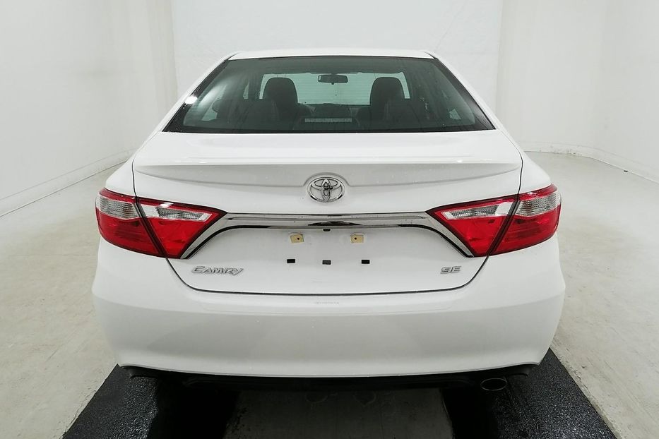 Продам Toyota Camry 2015 года в Харькове