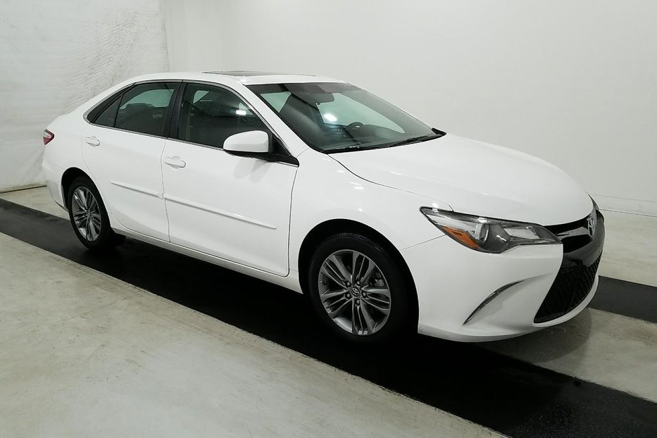 Продам Toyota Camry 2015 года в Харькове