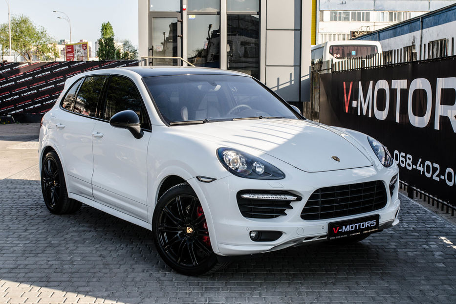 Продам Porsche Cayenne GTS 2012 года в Киеве