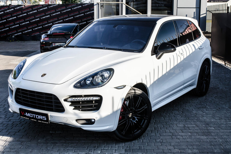 Продам Porsche Cayenne GTS 2012 года в Киеве