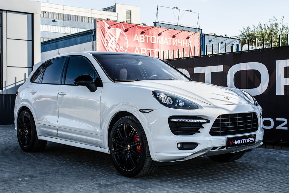 Продам Porsche Cayenne GTS 2012 года в Киеве