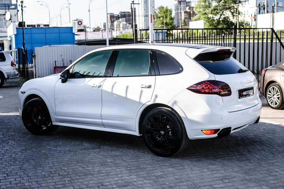 Продам Porsche Cayenne GTS 2012 года в Киеве