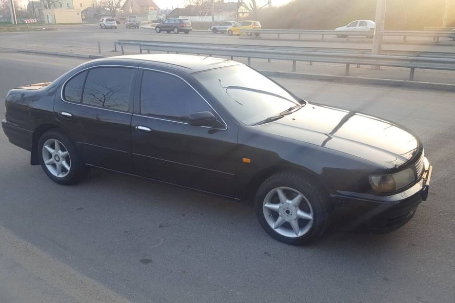 Продам Nissan Maxima 1996 года в Одессе