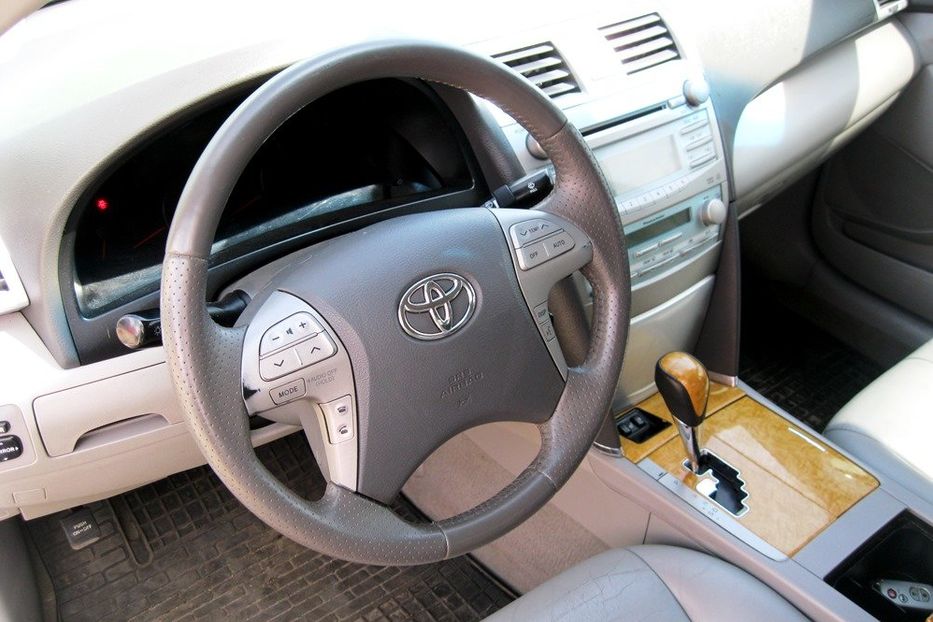 Продам Toyota Camry 2006 года в Киеве