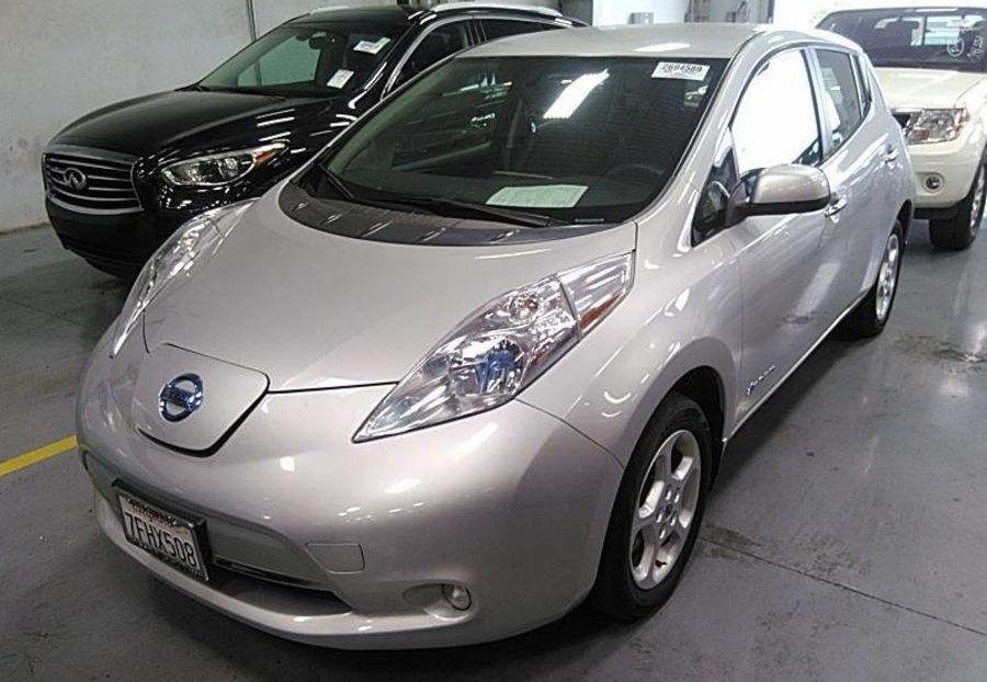 Продам Nissan Leaf SV 2014 года в г. Кривой Рог, Днепропетровская область