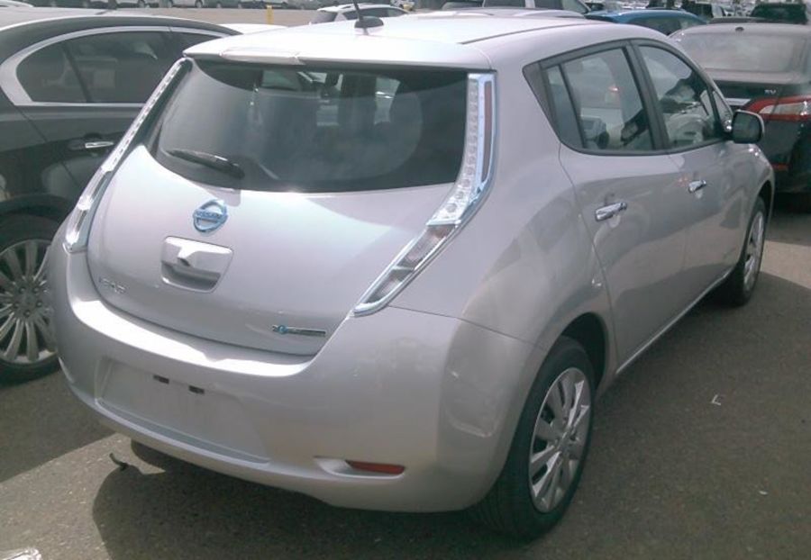 Продам Nissan Leaf S 2014 года в г. Кривой Рог, Днепропетровская область