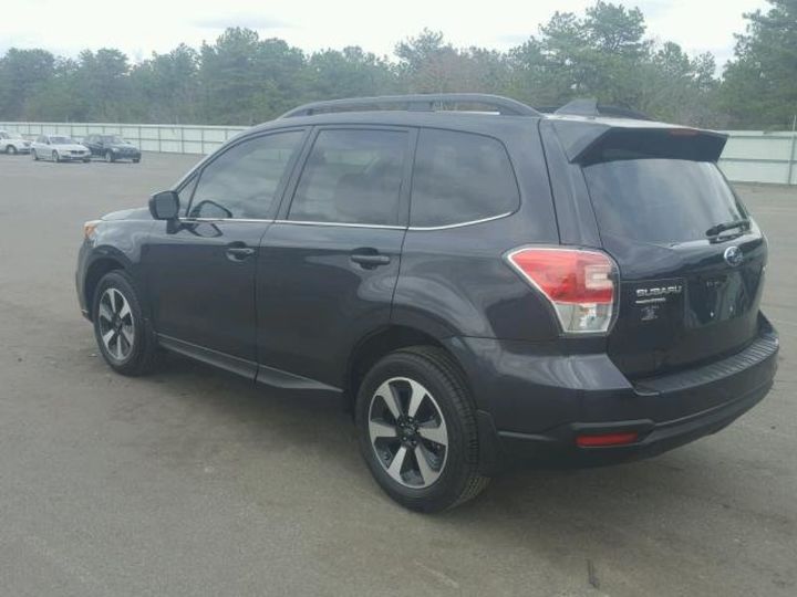 Продам Subaru Forester 2 2017 года в Киеве