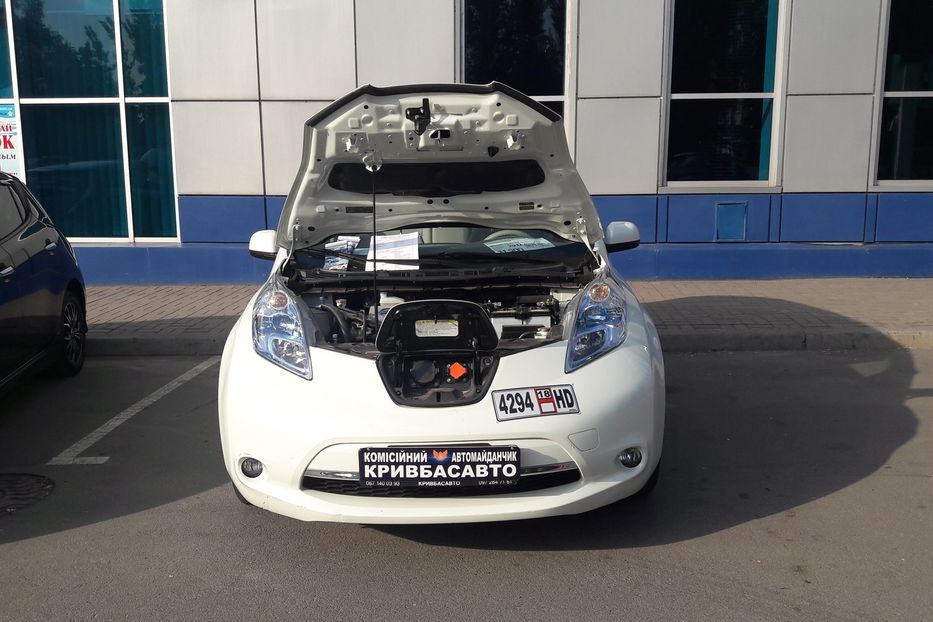 Продам Nissan Leaf 2013 года в г. Кривой Рог, Днепропетровская область