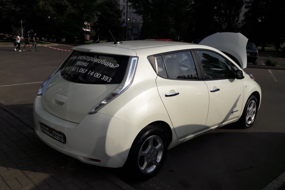 Продам Nissan Leaf 2013 года в г. Кривой Рог, Днепропетровская область