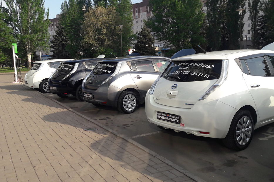 Продам Nissan Leaf 2013 года в г. Кривой Рог, Днепропетровская область