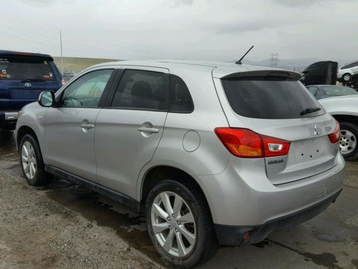 Продам Mitsubishi Outlander SPORT ES 2014 года в Одессе