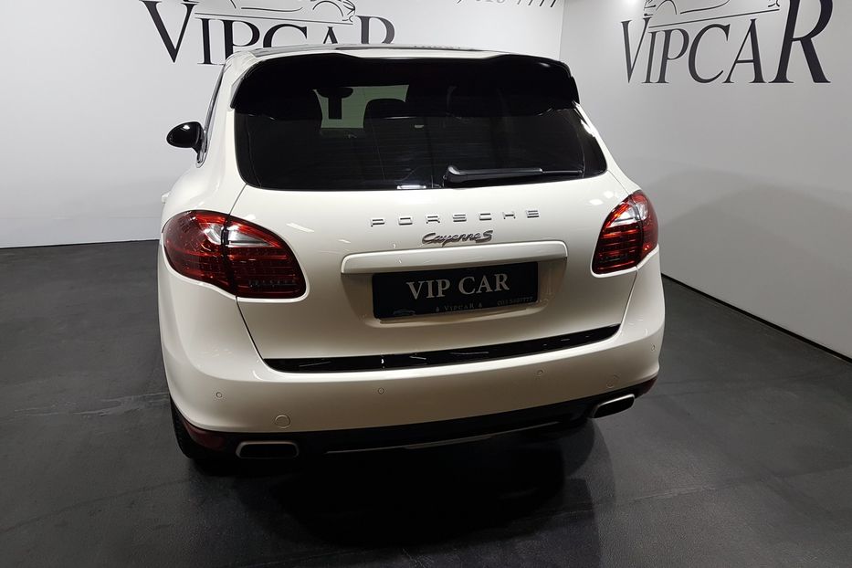 Продам Porsche Cayenne Full 2011 года в Киеве