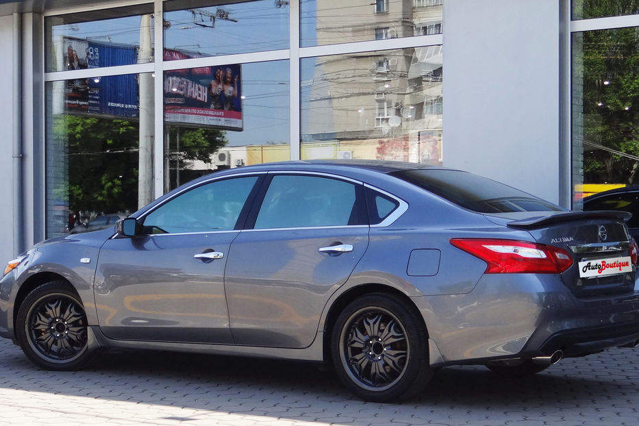 Продам Nissan Altima 2,5 S 2017 года в Одессе