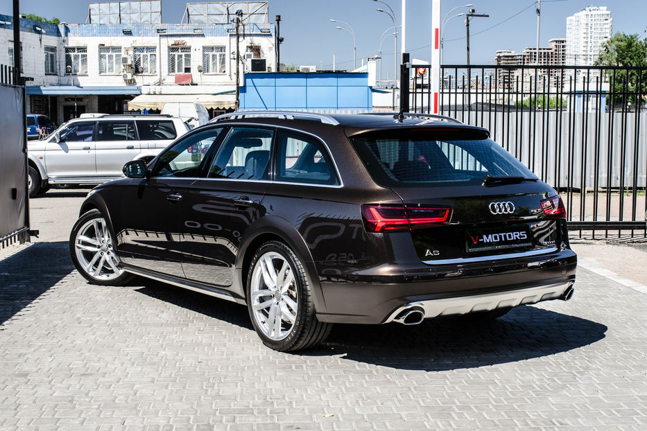 Продам Audi A6 Allroad 3.0 TFSI Quattro 2015 года в Киеве