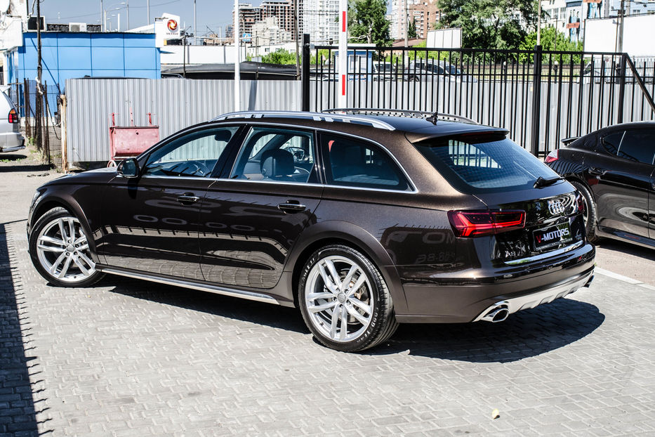 Продам Audi A6 Allroad 3.0 TFSI Quattro 2015 года в Киеве