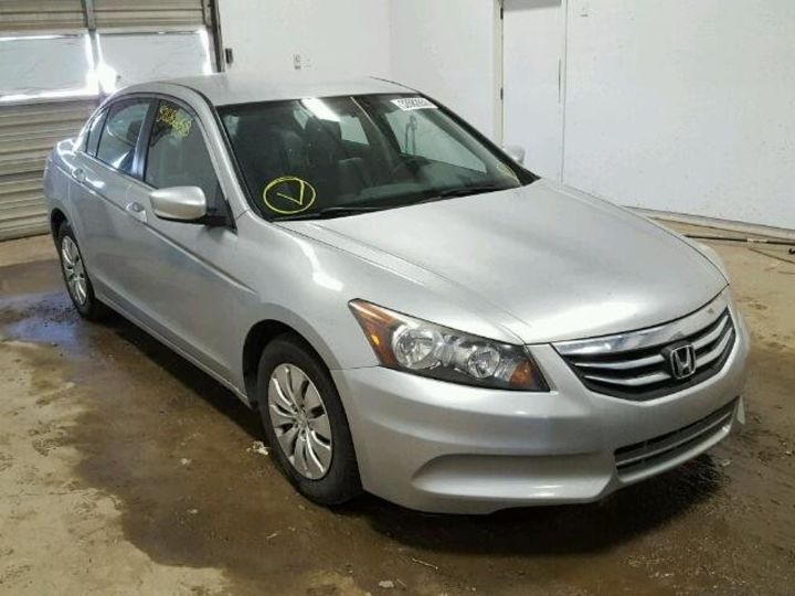 Продам Honda Accord LX 2012 года в Киеве