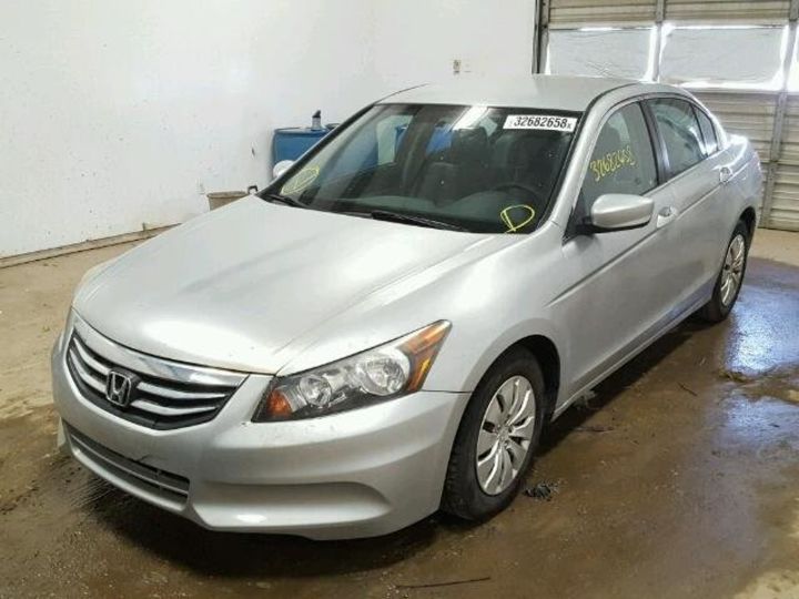 Продам Honda Accord LX 2012 года в Киеве