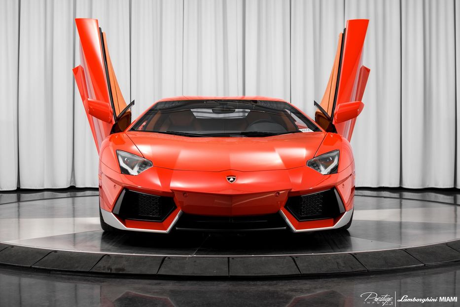 Продам Lamborghini Aventador Miura  2018 года в Киеве