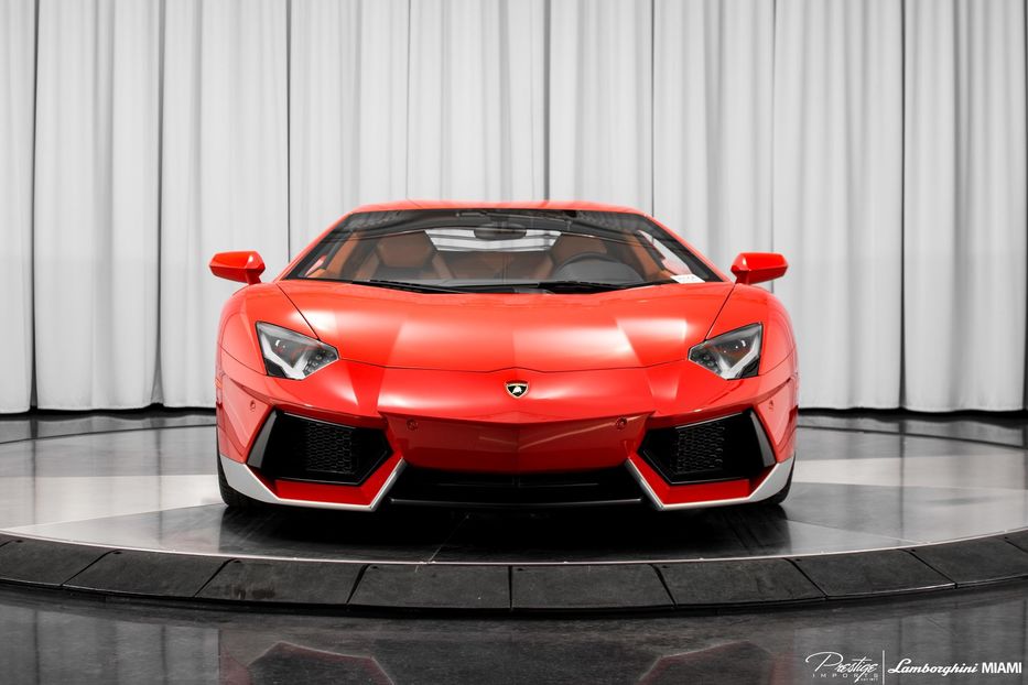 Продам Lamborghini Aventador Miura  2018 года в Киеве