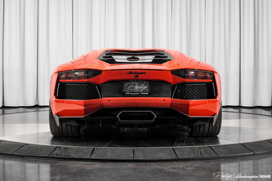 Продам Lamborghini Aventador Miura  2018 года в Киеве