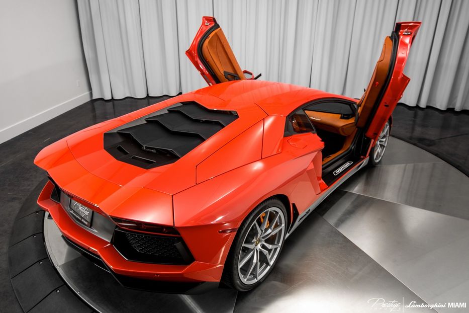 Продам Lamborghini Aventador Miura  2018 года в Киеве