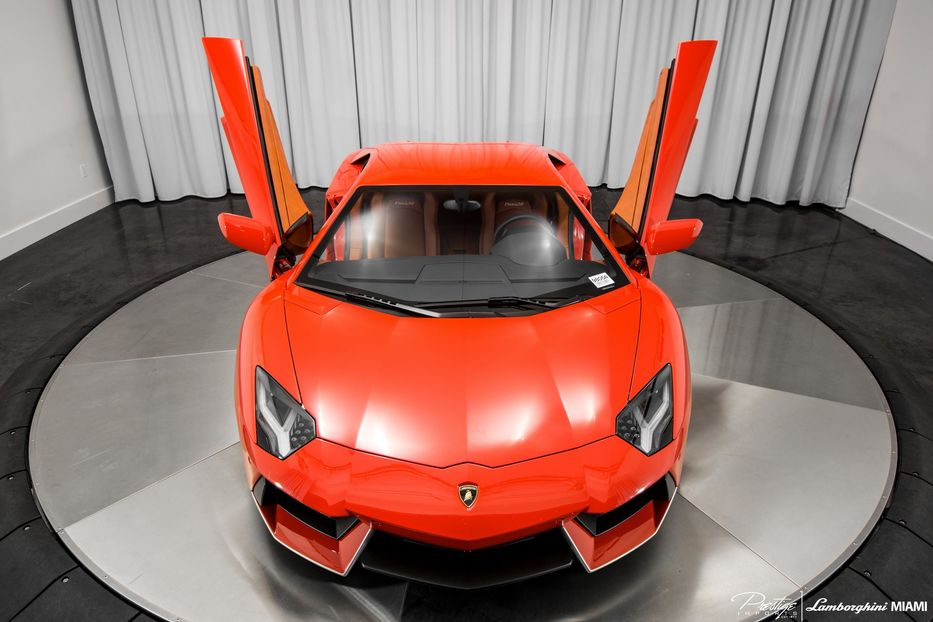 Продам Lamborghini Aventador Miura  2018 года в Киеве