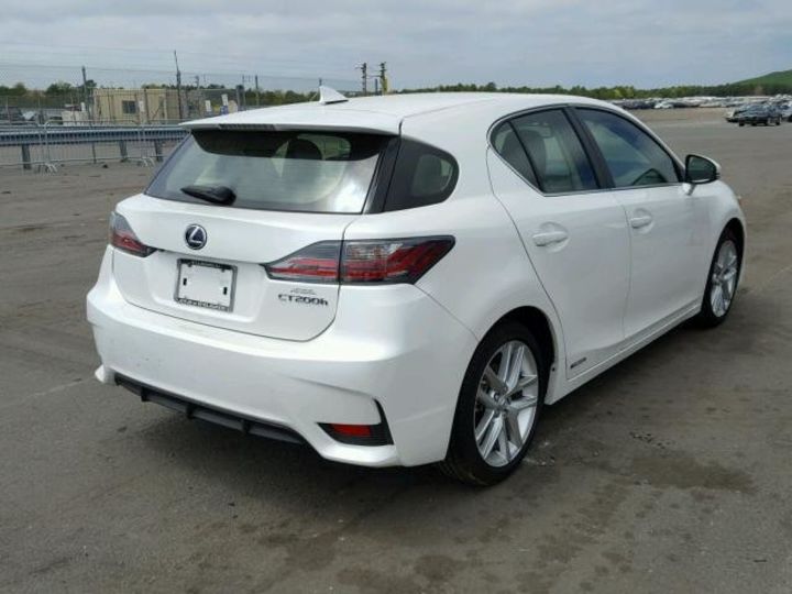 Продам Lexus CT 200 2015 года в Киеве