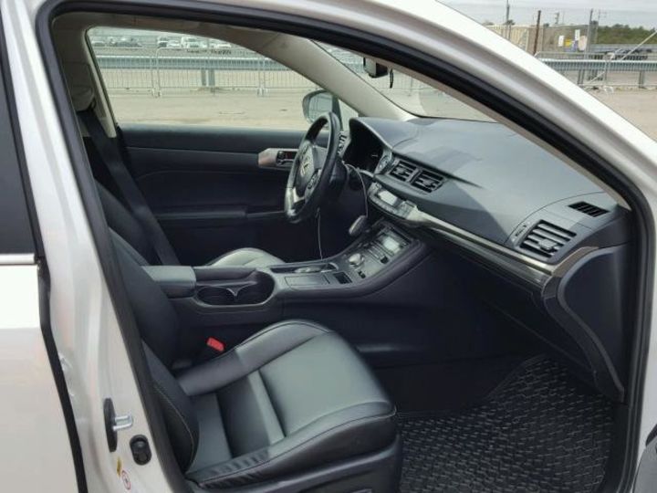 Продам Lexus CT 200 2015 года в Киеве