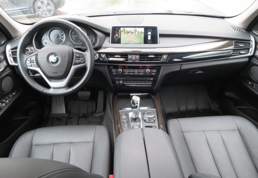 Продам BMW X5 xDrive 2016 года в Киеве