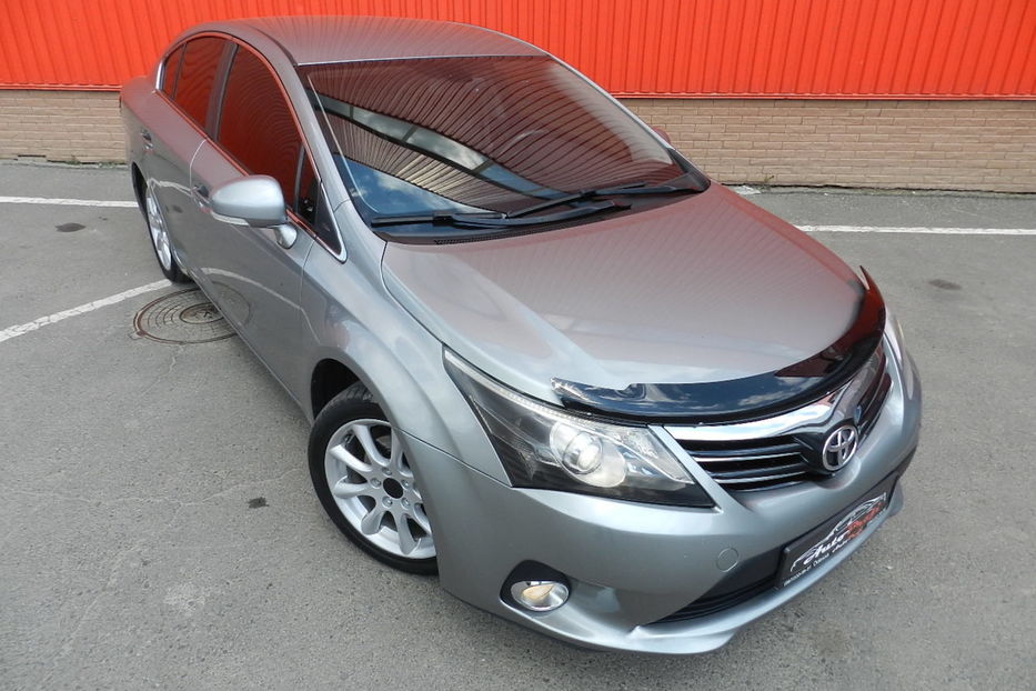 Продам Toyota Avensis 2013 года в Одессе