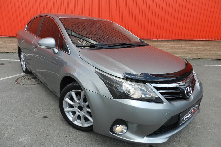 Продам Toyota Avensis 2013 года в Одессе