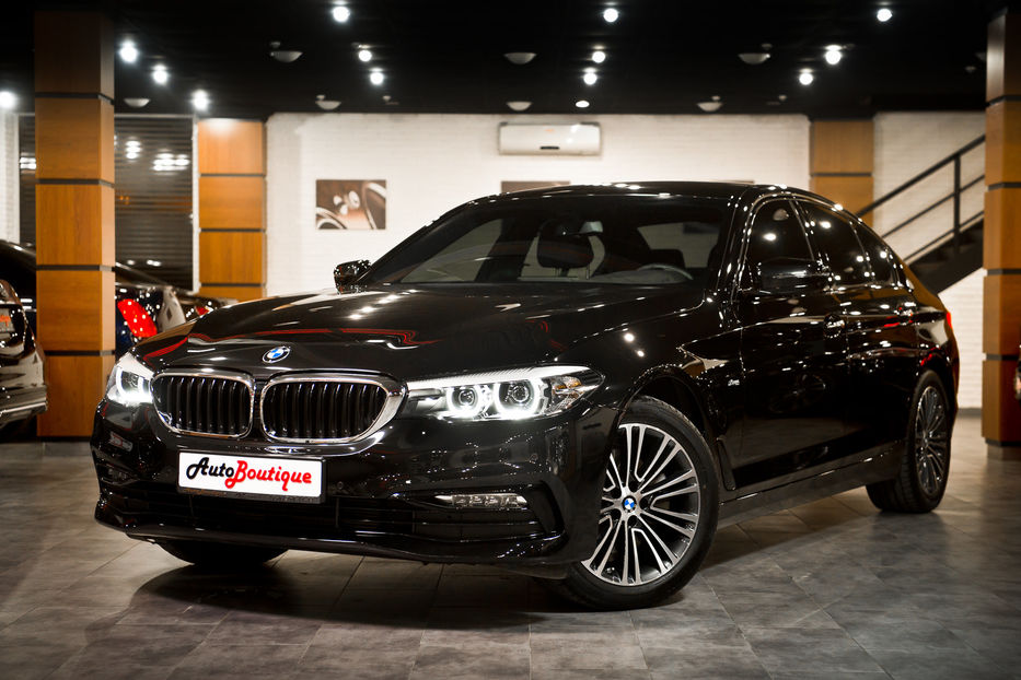 Продам BMW 520 2017 года в Одессе