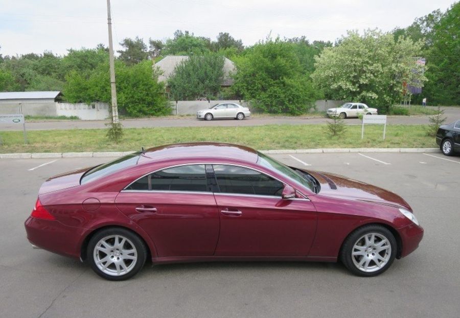 Продам Mercedes-Benz CLS-Class 350i AT 2005 года в Киеве