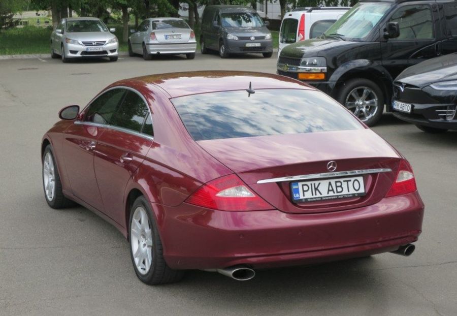 Продам Mercedes-Benz CLS-Class 350i AT 2005 года в Киеве