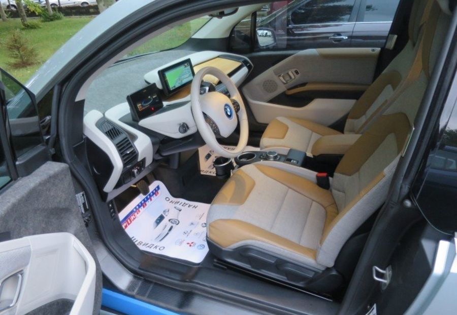 Продам BMW I3 Range Extender 2015 года в Киеве