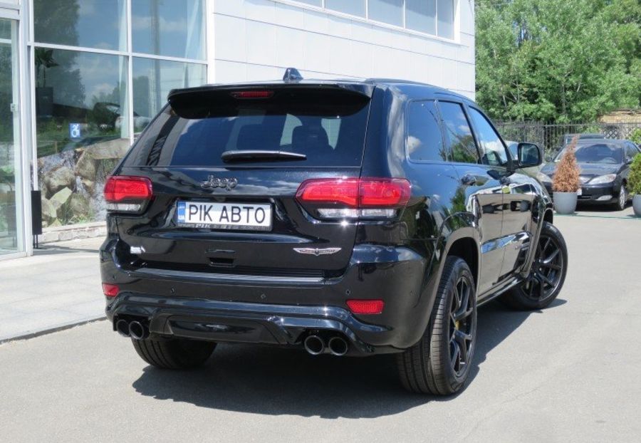 Продам Jeep Grand Cherokee TRACKHAWK 2018 года в Киеве