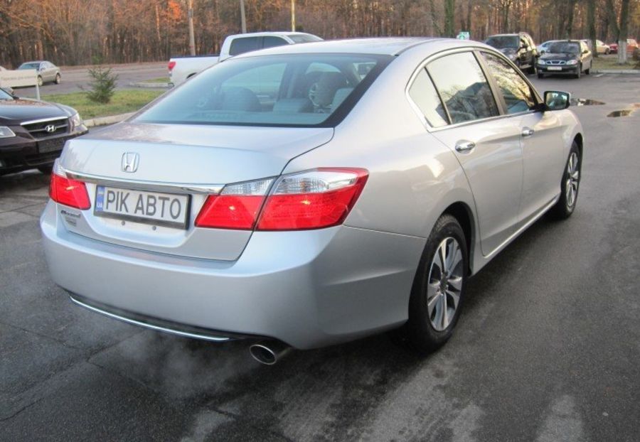 Продам Honda Accord 2.4 LX 2014 года в Киеве