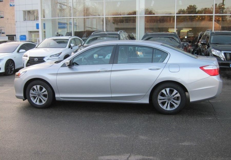 Продам Honda Accord 2.4 LX 2014 года в Киеве