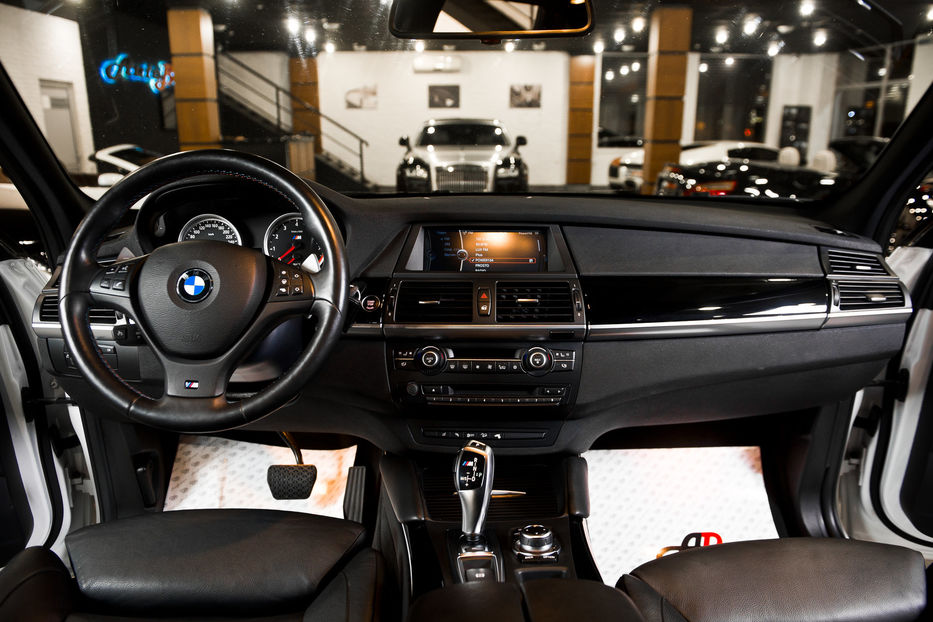 Продам BMW X5 M 2011 года в Одессе