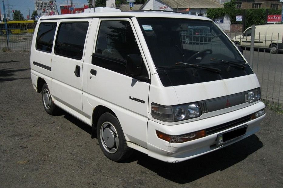 Продам Mitsubishi L 300 пасс. 1996 года в Киеве