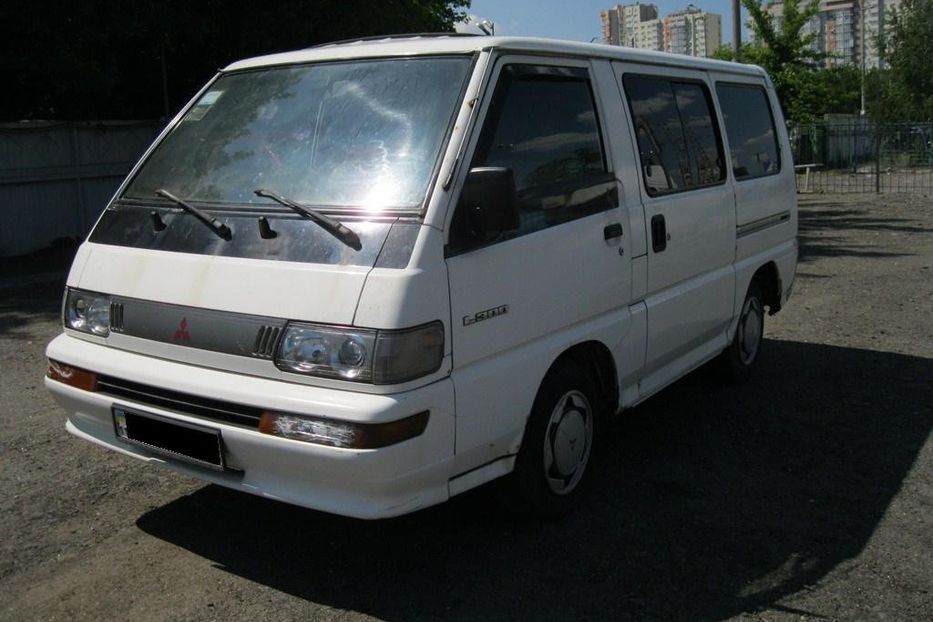 Продам Mitsubishi L 300 пасс. 1996 года в Киеве