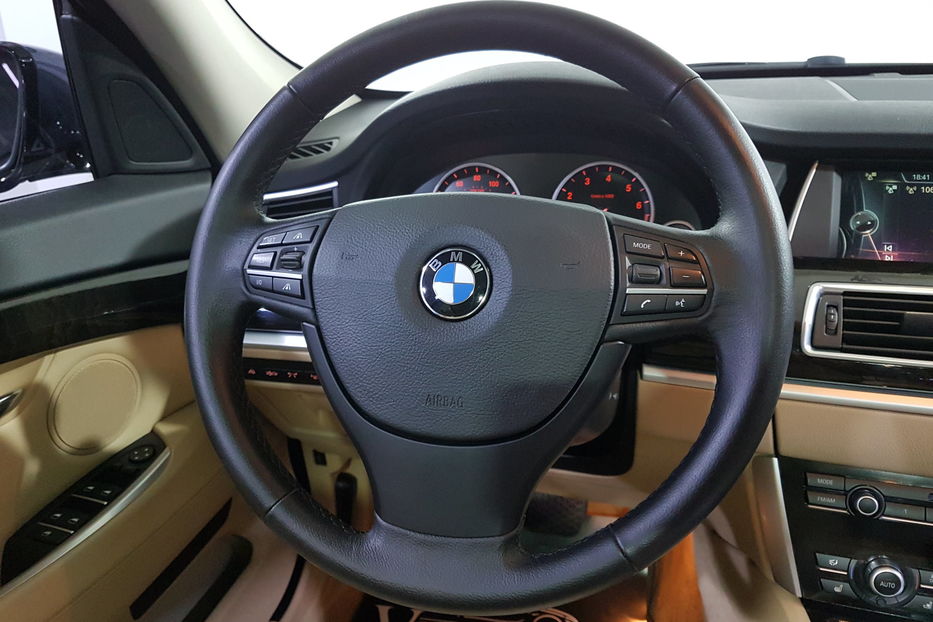 Продам BMW 5 Series GT X-Drive 2012 года в Киеве