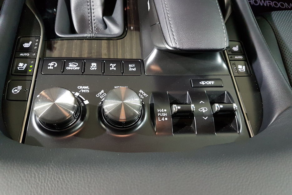 Продам Lexus LX 570 EUROPE Full 2017 года в Киеве