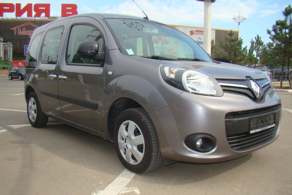 Продам Renault Kangoo пасс. 2015 года в Одессе