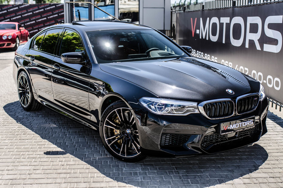 Продам BMW M5 Xdrive 2018 года в Киеве