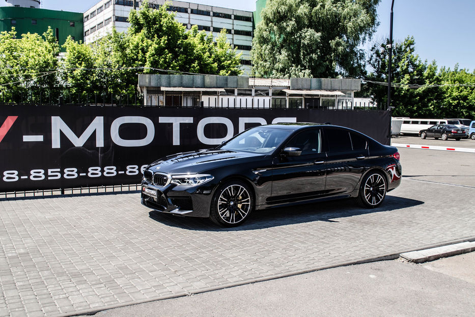 Продам BMW M5 Xdrive 2018 года в Киеве